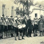 Юлдаш Ахунбабаев среди пионеров 